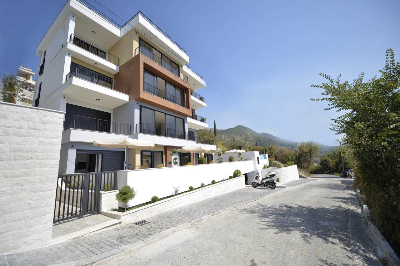 Apartment Line One Τίβατ Εξωτερικό φωτογραφία