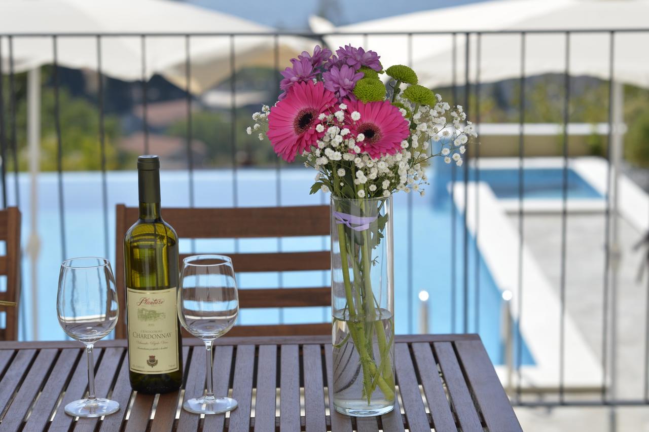 Apartment Line One Τίβατ Εξωτερικό φωτογραφία