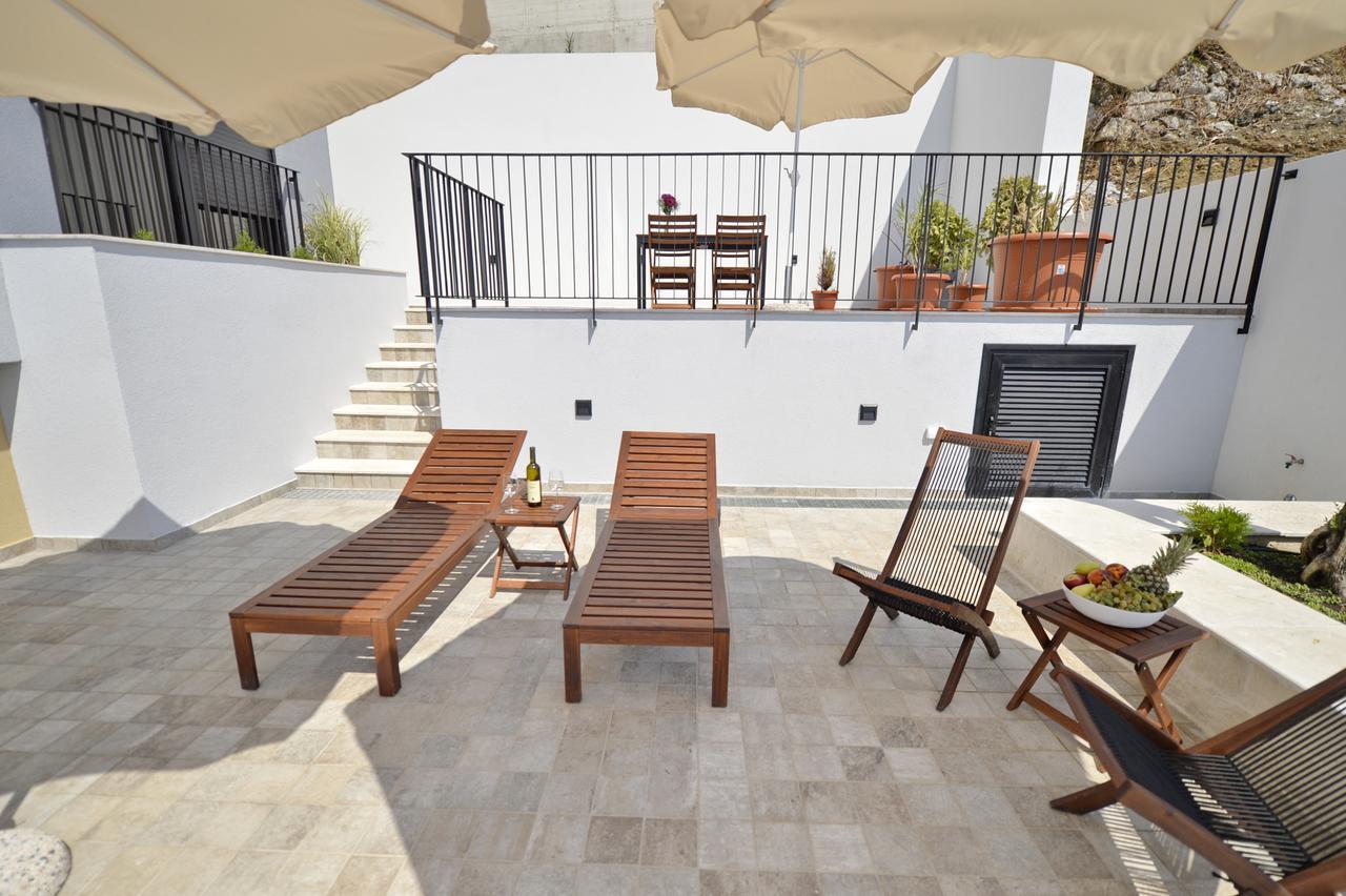 Apartment Line One Τίβατ Εξωτερικό φωτογραφία