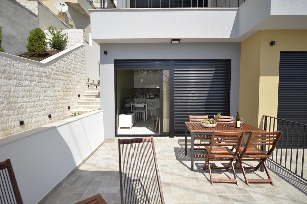 Apartment Line One Τίβατ Εξωτερικό φωτογραφία
